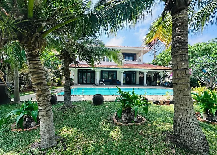 Biệt thự Domaine Mũi Né Travel