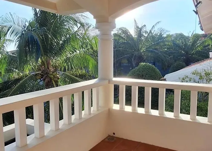 Domaine Mũi Né Travel
