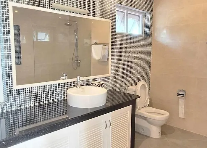 Biệt thự Domaine Mũi Né Travel *